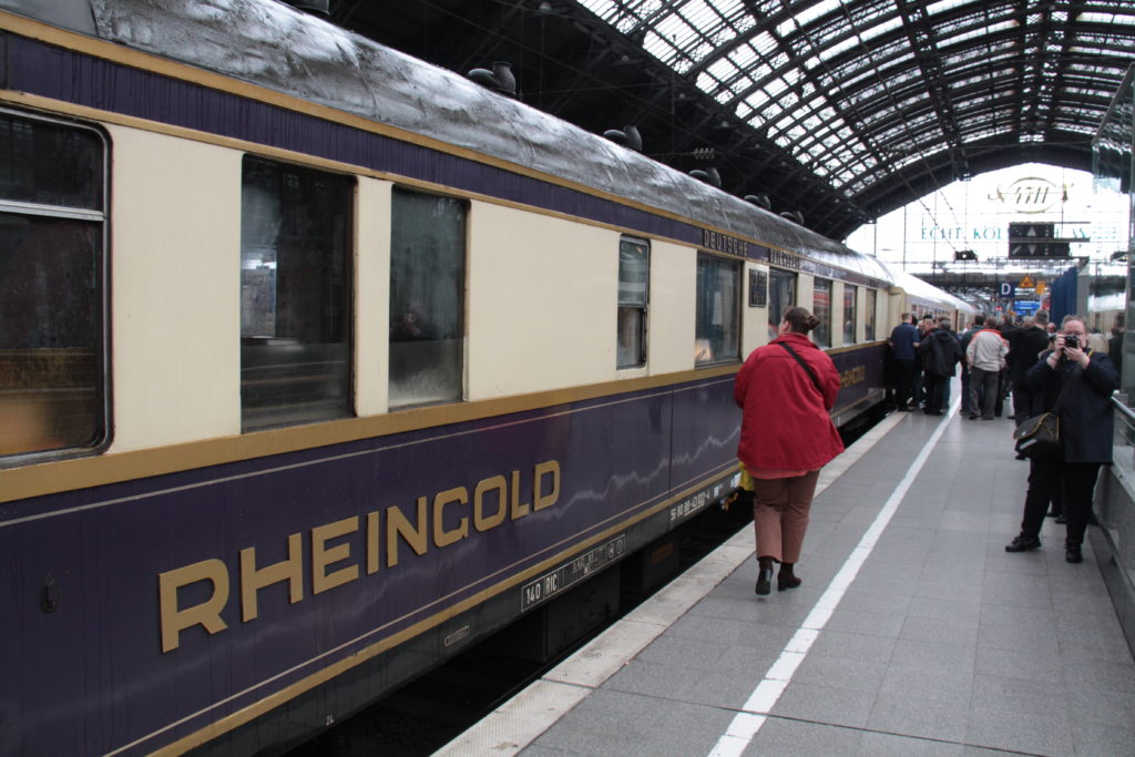 Der Rheingold Express in Köln